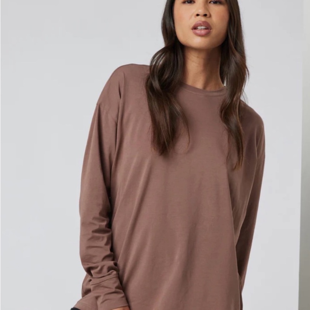 Vuori Halo Women's Long Sleeve Top in clay color!🌺 medium oversized no flaws